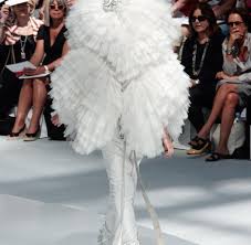 Der modedesigner karl lagerfeld wird verona pooths brautkleid entwerfen. Modezar Karl Lagerfelds Welt Bilder Fotos Welt