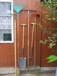 Neben der manpower sind unsere werkzeuge das wichtigste. Gerate Fur Den Garten Welche Braucht Man Als Gartner Wirklich Parzelle94 De