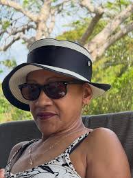 Siempre estaré aquí para caminar juntos de la mano. De seguro no es la  tarea más fácil, pero ser papá es la tarea que elijo cada vez que me  levanto y la