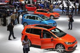 Der offizielle volkswagen auftritt von volkswagen automobile hamburg gmbh in hamburg. Scandalul Volkswagen Se Extinde In Europa Actiunile Gigantului S Au Prabusit Pe Bursa Posibile Amenzi De 18 Mld Dolari In Sua 500 000 De Vehicule Rechemate Vanzarea Unor Modele Oprita Incont Stirileprotv Ro