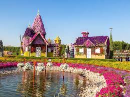 Its pretty blooms last a long time and attract tons of pollinators. The World S Most Beautiful Gardens And Stunning Parks