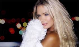 Bà ngoại 48 tuổi hút 200.000 người theo dõi