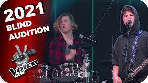 De pupil van coach ali b gaat naar huis met de bokaal én een studiebeurs van 25.000 euro. Alec Benjamin Let Me Down Slowly Emily The Voice Kids 2021 Blind Auditions Youtube