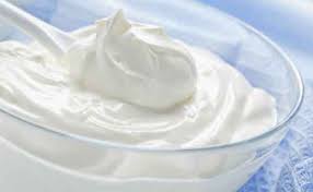 Per montare la panna con il bimby fate raffreddare panna, boccale e farfalla per un'oretta in frigorifero, poi montate tutto, versate la panna nel boccale la panna montata si conserva in un contenitore di vetro chiuso per un paio di gironi al massimo, in frigorifero. Ricetta Panna Montata Ecco Come Fare Dolcepasticceria