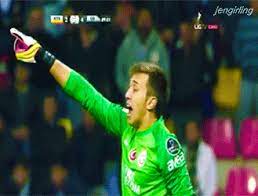 Psg took the lead through mbappe's penalty, but messi has scored a goal of his own and then missed a penalty. Top 30 Fernando Muslera Gif Gifs Find The Best Gif On Gfycat