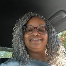 Who remembers the 5 star bag lady down town she wore black plastic garbage  bags and 5 star whiskey plastic stars stuck to the bags 1972-1979 time  period , would like to