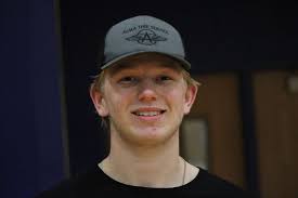 Chippewa Hills baseball squad goes 1-1