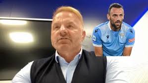 Vedat muriqi is a kosovan professional footballer who plays as a striker for italian club lazio and the kosovo national team. A Do Te Largohet Vedat Muriqi Nga Lazio E Zbulon Igli Tare Insporti