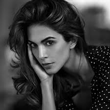 Leggi anche >>> rocio munoz morales in tre foto mostra tutto il suo repertorio bollente rocio rilascia un'intervista ad ansa lifestyle, in cui racconta la sua esperienza riguardo il mantenimento della linea ed il suo regime alimentare: Rocio Munoz Morales Rociommorales Twitter Beauty P Social Web Bello