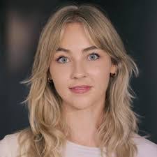 Christine Dunstan's Instagram, Twitter & Facebook