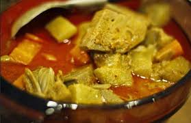 The main ingredients of this dish are usually poultry, goat meat, beef, mutton, various kinds of offal, fish and seafood, as well as vegetables such as cassava leaves. 7 Vegetarian West Sumatera Dishes You Must Try Indoindians Com