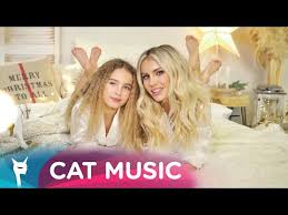 Home » neatza cu razvan si dani» muzica. Andreea Banica Si Sofia Colinde De Craciun Original Radio Edit