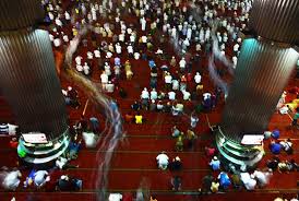Kumpulan arti mimpi menurut primbon, tafsir islam dan erek erek paling lengkap. Hukum Dan Tafsir Mimpi Melihat Allah Swt Republika Online