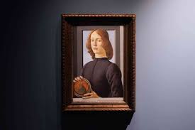 Sandro botticelli's masterpiece young man holding a roundel, one of the most significant portraits of any period ever to appear at auction,. Ù„ÙˆØ­Ø© Ù†Ø§Ø¯Ø±Ø© Ù…Ù† Ø¹ØµØ± Ø§Ù„Ù†Ù‡Ø¶Ø© Ù‚Ø¯ ØªØµØ¨Ø­ Ù…Ù† Ø£ØºÙ„Ù‰ Ø§Ù„Ø£Ø¹Ù…Ø§Ù„ ÙÙŠ Ø§Ù„Ø¹Ø§Ù„Ù… Ø´Ø¨ÙƒØ© Ø§Ù„Ø£Ù…Ø© Ø¨Ø±Ø³