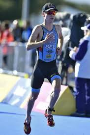 Zijn zoon, inmiddels afgestudeerd historicus en werkzaam bij een bedrijf dat bommen uit de. Marten Van Riel Pakt Brons Op Ek Triatlon Metro Krant