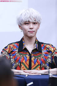 Pin By Stream Shinee On The Rose Rose Korean Idol Photo