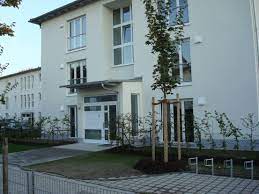 Hier finden sie wohnungen zum kaufen vieler immobilienportale und durch die einfache & schnelle. 3 Zimmer Wohnung Zu Vermieten Graf Stauffenberg Weg 1 85737 Ismaning Munchen Kreis Mapio Net