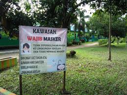 Belajar tatap muka (btm) hanya utk sekolah di daerah zona hijau dg syarat2 tertentu, sementara zona kuning, oranye dan merah wajib belajar di rumah (bdr). Kawasan Wajib Masker Di Lingkungan Sma Negeri 1 Karang Intan Facebook