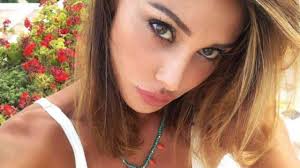 Ha 27 anni, è alto 178 centimetri. Fidanzato Belen Rodriguez Chi E Foto