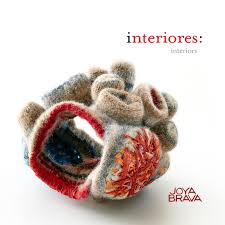 Es un juego de preguntas y respuestas de 6 categorias diferentes, geografia, historia. La Asociacion Joya Brava Presenta Su 1Âº Exposicion En El Museo Del Traje De Buenos Aires Quinta Trends Bloglovin