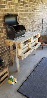 How To Build A Pallet Table For The Patio Pallet Table Pallet Table Diy Diy Pallet Wall