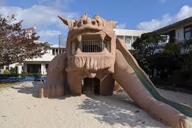 シーサーに三線！？沖縄らしいデザインが光る公園４選！ | 沖縄・那覇のホテルでご宿泊なら｜(最安値)GRGホテル那覇(公式ホームページ)