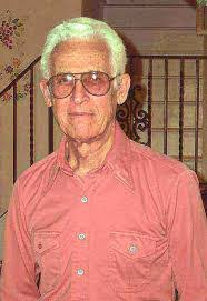 Earl Stringer's Instagram, Twitter & Facebook