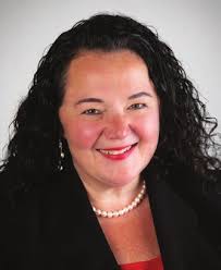 Bacon Seniors Reflect, Inspire at Graduation