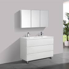 Leurs organisations bien pensées vous permettront de bien commencer votre journée. Meuble Salle De Bain Design Double Vasque Verona Largeur 120 Cm Blanc Swissbain