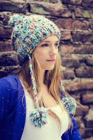 Since the movie isn't out yet, i don't know if these two will be a couple, but i sure like this picture which dipicts that they are! Pin De Ethel Kristof En Jozy Tejidos Gorros De Lana Gorros Crochet Gorro Tejido