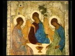 Его лик обращен к молящемуся, глаза смотрят на него в упор. 120 Andrej Rublev Troica Avi Youtube