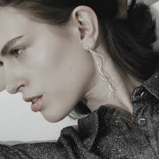 Boucle d'oreille Tara Revolve Plaqué Rhodium.