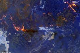 Australian smoke plume sets records. Infrared Pictures Taken From Space Of Australian Bushfires Daily Mail Online