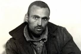 Letra që i dënuari Haxhi Baçinozi i dërgoi Nexhmije Hoxhës: Krimet tuaja  s'ka sociolog dhe shkrimtar në botë që t'i përshkruajë