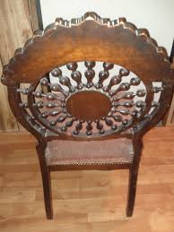Antique Side Dining Chair Need Help To Identify Style Or Maker Antique Dining Chairs Antique Chairs Side Chairs Dining