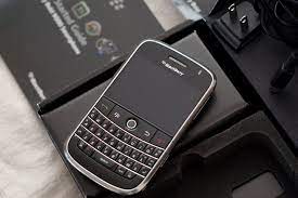 بعد شهرين كاملين من استخدام هاتف بلاكبيري كي تو blackberry key2 كهاتف أول للأعمال، أوضح في هذا الفيديو رأيي وحكمي. Ù‚Ø¯ÙŠÙ… Ø§Ø¬Ù‡Ø²Ø© Ø¨Ù„Ø§Ùƒ Ø¨ÙŠØ±ÙŠ Ø§Ù„Ù…Ø´Ù‡ÙˆØ±Ø© Ø§Ù„Ù…Ø±Ø³Ø§Ù„
