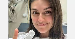 TV star interrupts show as co-star rushed to hospital for emergency surgery 