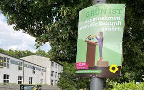 Textänderungen und platzierung ihres logos erledigen unsere grafiker für. Hanf Und Pappe Grunen Setzen Auf Oko Plakate Burgerportal Bergisch Gladbach