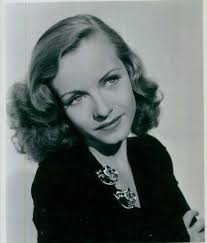 Who is Helene Reynolds dating? Helene Reynolds boyfriend, husband