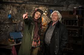 Après avoir de nouveau battu un record d'audience historique , la capitaine marleau est de retour ce soir sur france 3 mais en mode rediffusion. Culture Replay Capitaine Marleau France 3 Niels Arestrup Donne La Replique A Corinne Masiero Pressfrom France