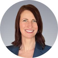 Ruth Peters's Instagram, Twitter & Facebook