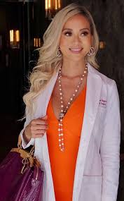 Dr 90210 S Surgeons Take On Vaginal Cosmetic Surgery More E Online Ap