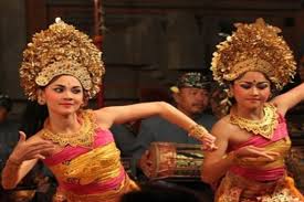 Tari Pendet: Asal, Sejarah, dan Gerakan