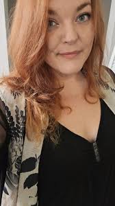 Hello, I am Laura a single mom looking to have a friend and a partner.