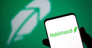 Robinhood, whose stock trading app has surged in popularity among retail investors, sold shares in its ipo at $38 a piece, valuing the company at about $32 billion. Vii9ktd9m Bmpm
