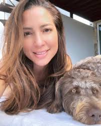 No quería volver a tener un perro porque sufro mucho cada vez que pierdo un  ser que amo. Sin embargo, aquí estoy otra vez, amando a quién sé que no me  durará