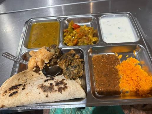 Organized vegetarian catering service