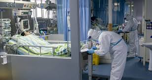 Μηχανόβιοι άη βασίληδες μοίρασαν δώρα σε παιδιάο παναγιώτης τομαράς μέλος ομάδας της καραντίνα helpers μίλησε για το τι είναι αυτή ομάδα και πώς προσφέρει στην πάτρα. Treis Ellades Se Karantina Logw Toy Ioy H Efhmerida Twn Syntaktwn