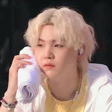 Abril Cuevas (abrilcuevass)