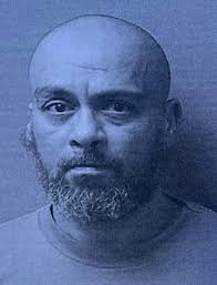 Causa para arresto contra hombre que supuestamente timó a personas con  viaje a África